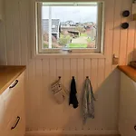 Charming With Sea View In Hejlsminde 度假居 *