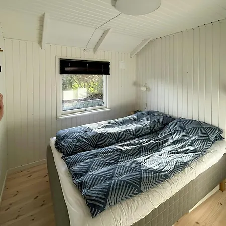 Charming With Sea View In Dom wakacyjny Hejlsminde