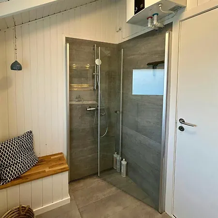 Dom wakacyjny Charming With Sea View In *