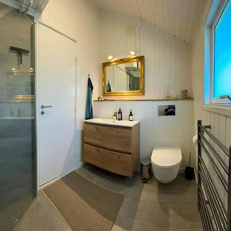 Charming With Sea View In Hejlsminde Semesterbostad *