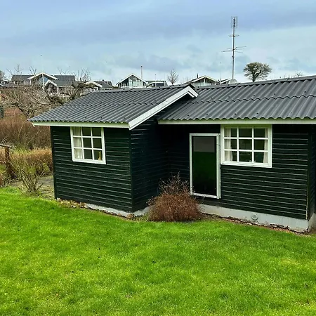 Charming With Sea View In Hejlsminde Дом отдыха Hejls