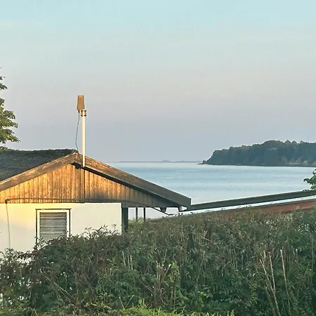 Charming With Sea View In Hejlsminde Semesterbostad *
